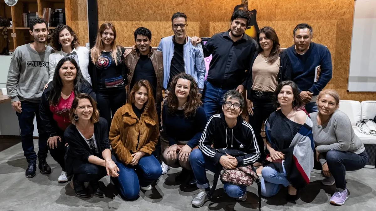 Grupo de participantes de un taller de Talento Colectivo